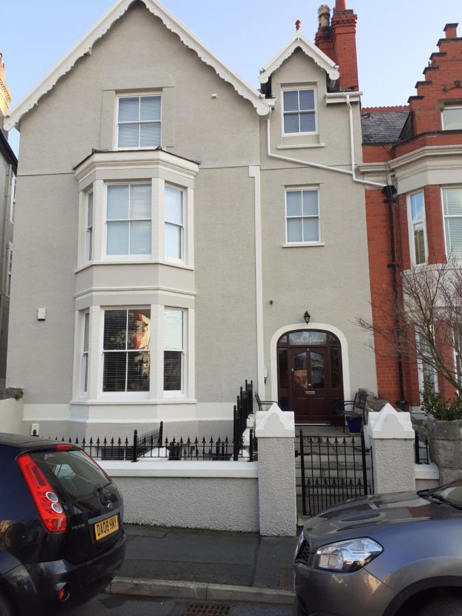 Modern 2Nd Floor 1 Bed Apartment In The Heart Of Llandudno Exteriör bild